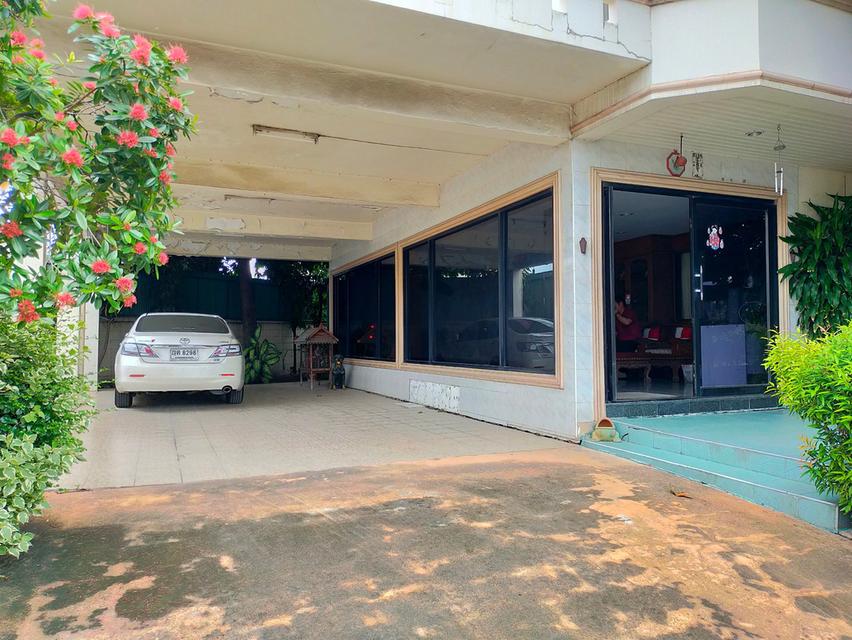 ขายบ้านเดี่ยว 2 ชั้น เนื้อที่ 101 ตร.ว. ซอยรัชดา-ท่าพระ 1 ทำเลดี ใกล้ BTS ตลาดพลู และเดอะมอลล์ ท่าพระ 13