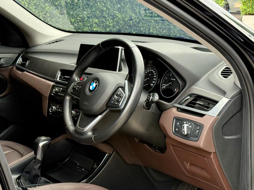 2018 BMW X1 F48 18D รถมือเดียวสภาพป้ายแดง รถวิ่งน้อยเพียง 63,000 กม เข้าศูนย์ตรงระยะ ไม่เคยมีอุบัติเหตุครับ 9