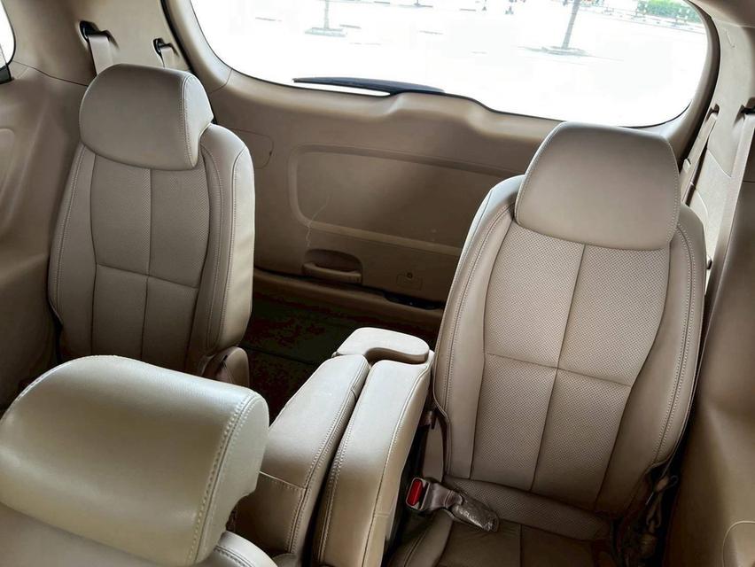 Kia Grand Canival 2.2EX (11ที่นั่ง) ปี 2015 จด 2017 สีขาว รูปที่ 6