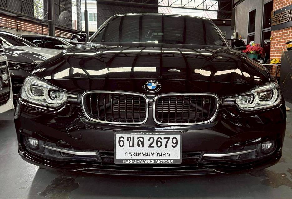 Bmw 330e iconic f30 ปี 2017 จด 2018 2