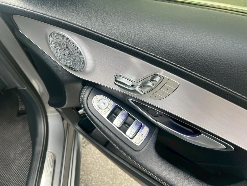 รถเข้าใหม่! MERCEDES-BENZ C220d AMG Dynamic ปี 2019 16