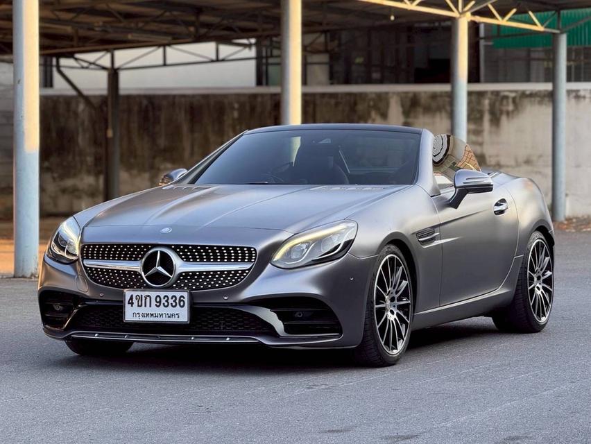 Mercedes Benz SLC300 AMG Roadster