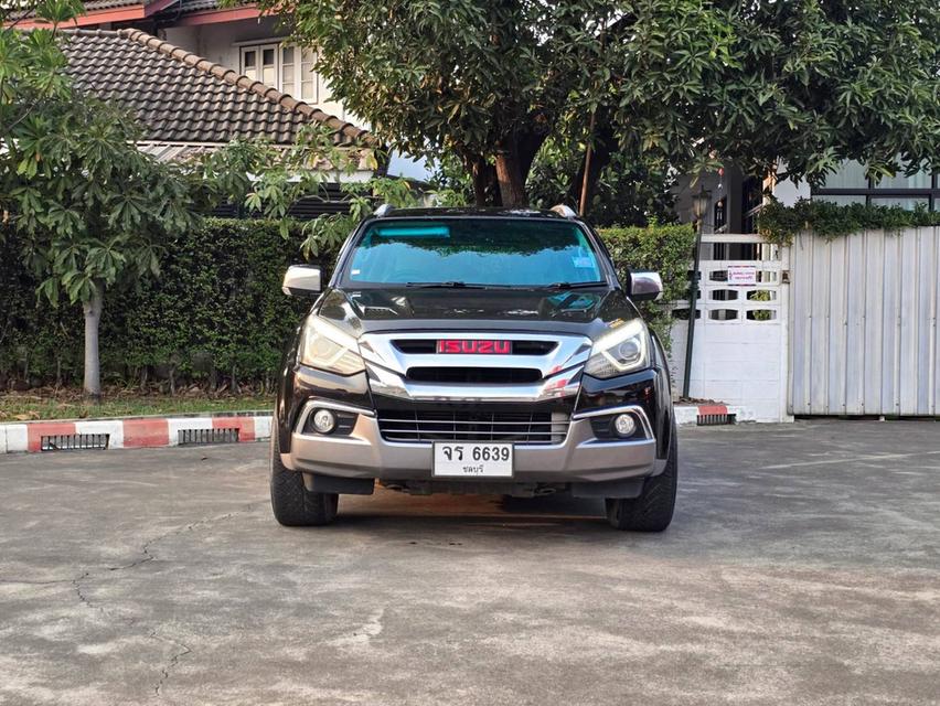 ISUZU MUX 3.0 4WD (DVD Navi) ปี 2017 (VAT) เกียร์ AUTO สีดำ เครื่องยนต์ดีเซล ไมล์เพียง 175,503 km.  2