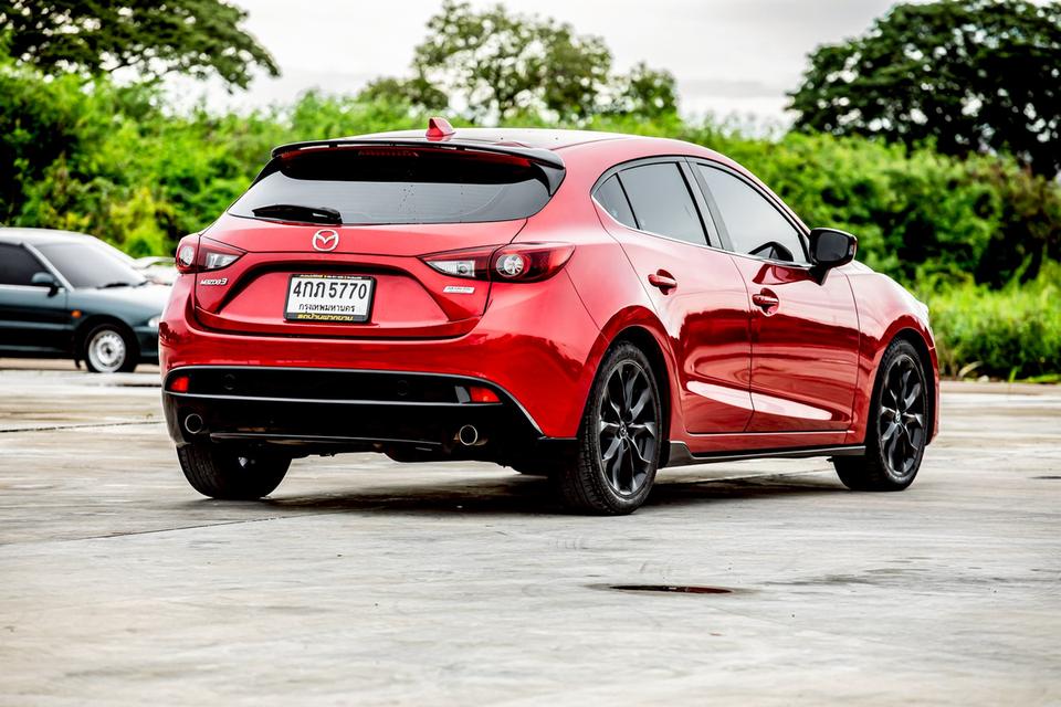 Mazda3 Skyactiv 2.0SP Hatchback ปี 2015 สีแดง  7