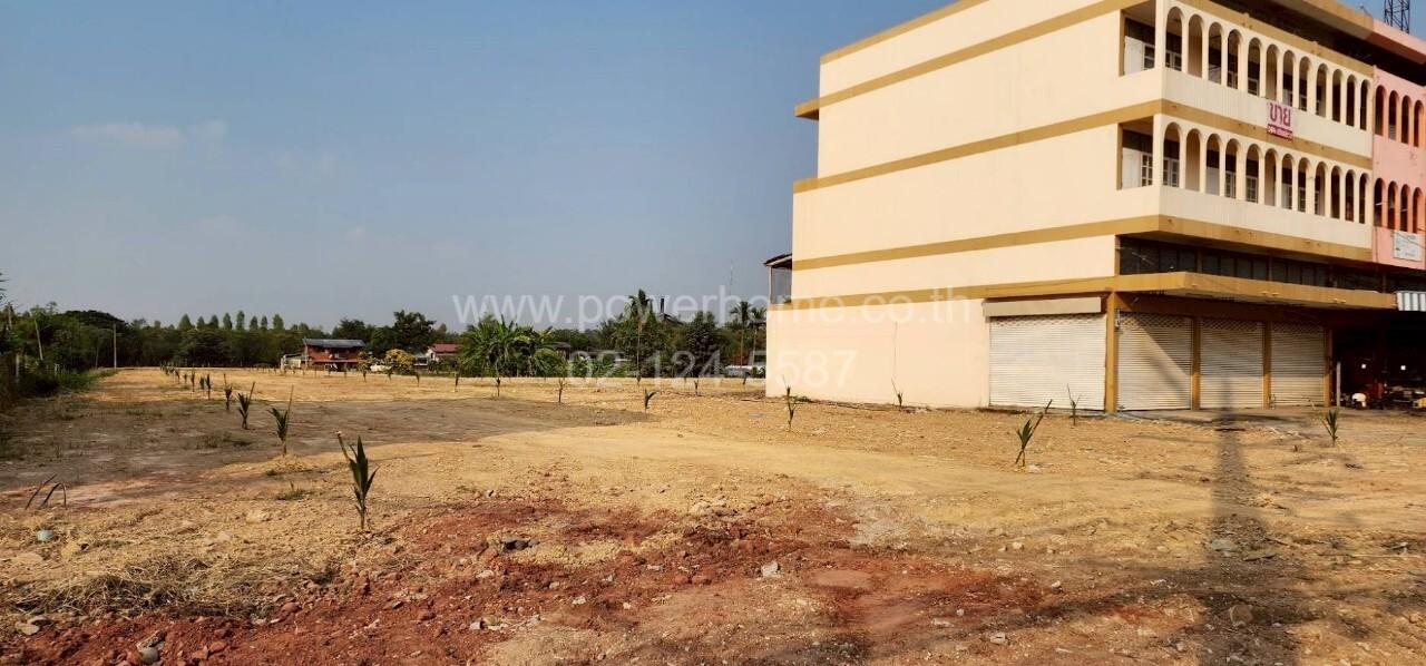 อาคารพาณิชย์ 3 คูหา 3.5 ชั้น  ตำบลหน้าเมือง อำเภอเมืองราชบุรี จังหวัดราชบุรี 3