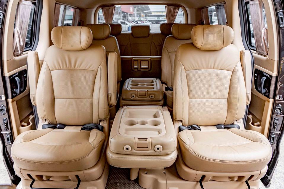 รหัสรถ NP8308 HYUNDAI H-1 2.5 DELUXE 2018 16