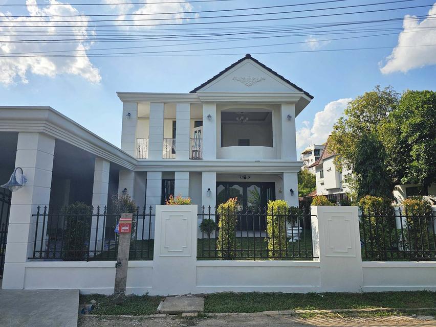 ขายบ้านเดี่ยวสองชั้น รีโนเวทใหม่ 4 ห้องนอน 3 ห้องน้ำ 8.99 ล้านบาท ! บ้านที่สวยในทุกมุม และสบายในทุกวัน 🛋️🌿 12