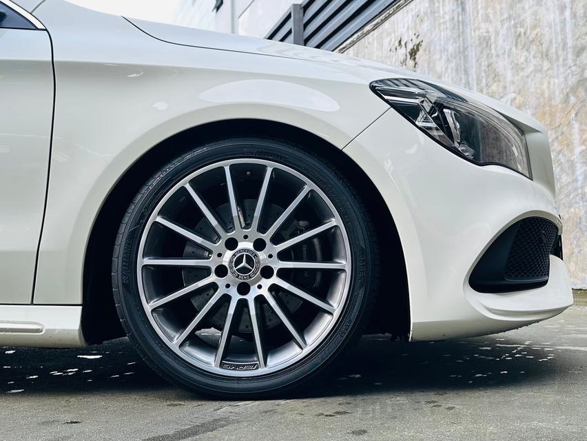 Mercedes-Benz CLA250 AMG Dynamic โฉม W117 6