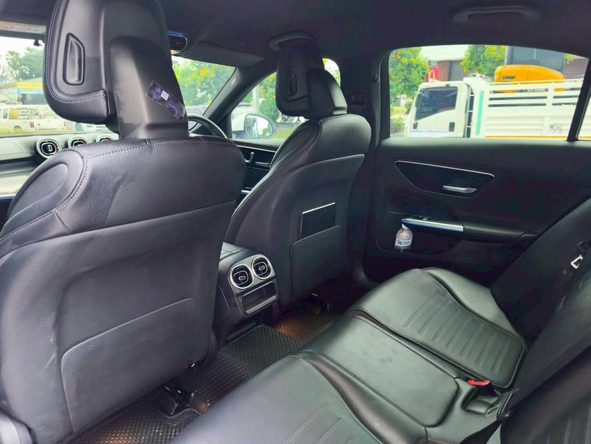รหัสรถ KPV6941 2024(ยังไม่จดทะเบียน) BENZ C220d AMG LINE สีขาว 10