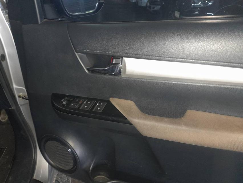Hilux Revo 2018 Revo D-CAB 2.4E PRE A/T 6