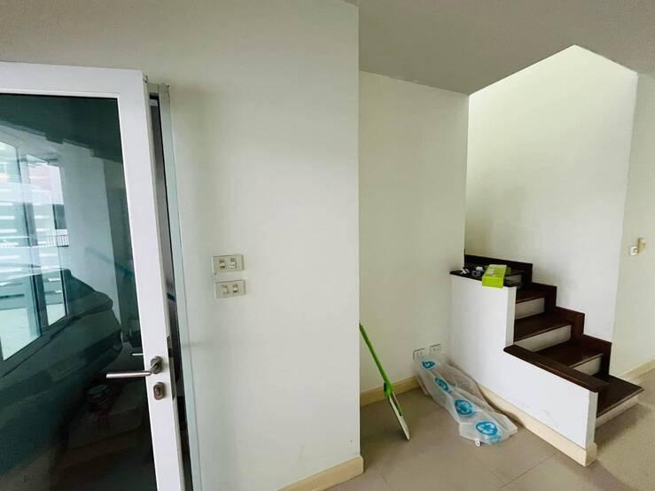 ประกาศขายหรือให้เช่าบ้านทาวน์โฮม 3 ชั้น หมู่บ้านโมทาวน์ บริโอ แจ้งวัฒนะ-ประชาชื่น เจ้าของขายเอง - งดรับนายหน้า ติดต่อ 0641515553 3
