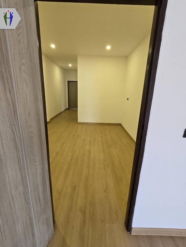 โฮมออฟฟิศสองชั้น ให้เช่า เขาน้อย-เขาตาโล •	ขนาด 34 ตารางวา 2 ชั้น •	3 ห้องนอน 4 ห้องน้ำ •	ไม่มีเฟอร์นิเจอร์  •	ค่าไฟและค่าน้ำจ่ายตามบิลรัฐบาล สถานที่ต 11