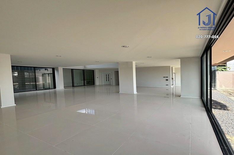 ขายโฮมออฟฟิศ 3.5 ชั้น บริทตัน ซอยลาดพร้าว 41 แยก 16 พร้อมลิฟต์ส่วนตัว ใกล้MRT สถานีภาวนา 4