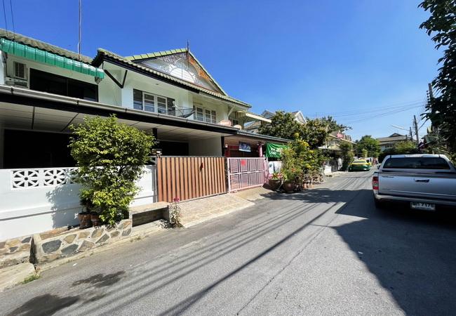 ขายทาวน์เฮ้าส์ หมู่บ้านพฤกษา 14 a ซอยวัดลาดปลาดุก ถนนกาญจนาภิเษก อำเภอบางใหญ่ นนทบุรี 2