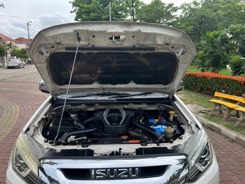 2019 Isuzu Mu-X 3.0 2WD รถ 7 ที่นั่ง ประวัติดี รูปที่ 11