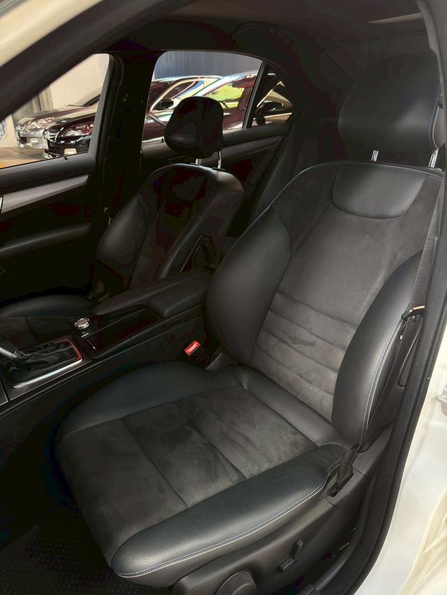 Mercedes Benz C200 W204 Edition C AMG Sport พิเศษ ตัวสุดท้าย ปี 2014 11