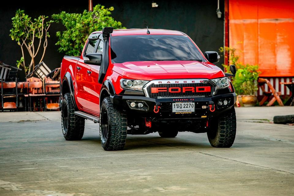 Ford Ranger 2.2 XLT Hi-Lander Double Cab เกียร์ออโต้ ปี2017 สีแดงรถสวยสภาพดี เเกียร์ออโต้ กะบะ4ประตู ออฟชั่นเต็ม พร้อมใช้งาน สภาพสมบูณร์ ไม่เคยชน