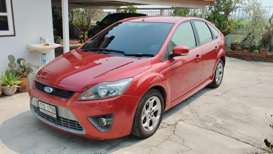 Ford Focus 5 ประตู  ปี 2012  เครื่องยนต์ 2.0