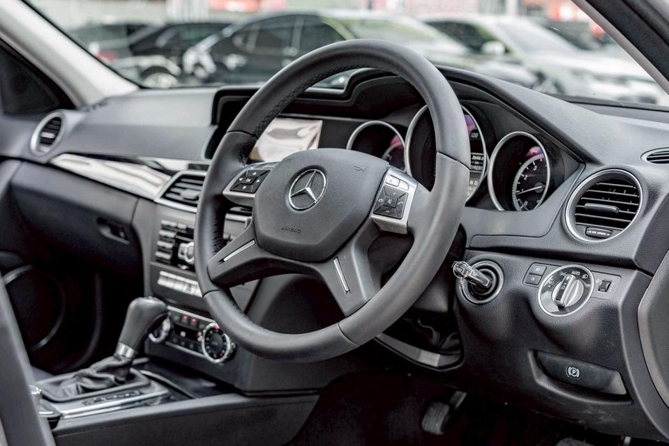รหัสรถ NP3352 BENZ C200 ELEGANCE 2012 11