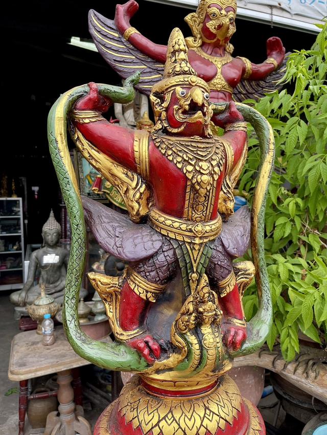 พญาครุฑยุดนาค ครุฑตั้งโต๊ะบูชา พญาครุฑจับนาค ขนาดสูง80ซม