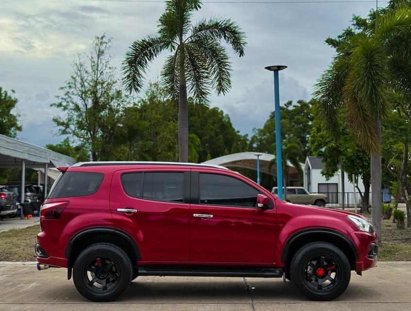 ขาย Isuzu MU-X 3.0 The Onyx ปี19 4