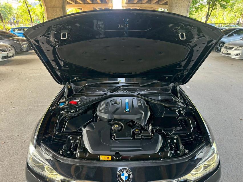 2018 BMW 330e 2.0 AT รูปที่ 11