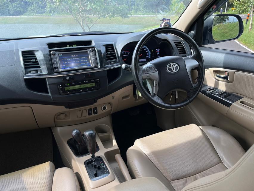 TOYOTA FORTUNER 2012 3.0 TRD Sportivo 4WD AT 💓 รถครอบครัวท็อปสุด ออโต้โฟวิน สีขาวมุกสวย เเต่งTRDครบชุด ออฟชั่นใช้ได้หมด เครื่องยนต์เเรงๆ 13