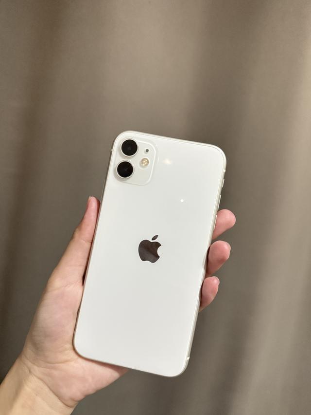 iPhone 11 white 64GB  รูปที่ 1