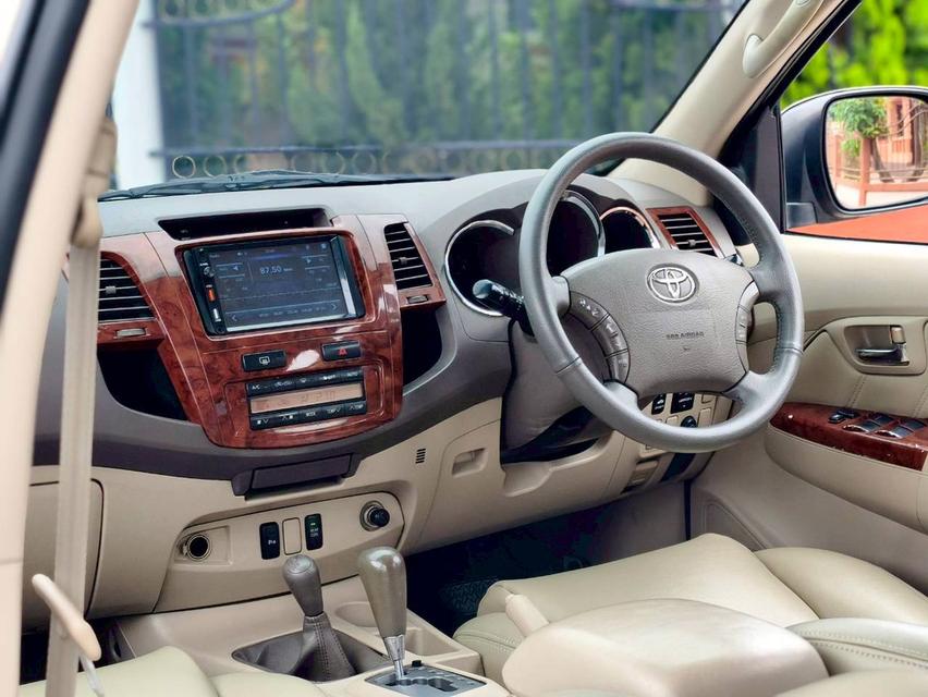 Toyota fortuner 3.0 v 4wd ปี 2006 ตัวท็อป ไมล์น้อย สภาพสวย น็อตเดิม รูปที่ 15