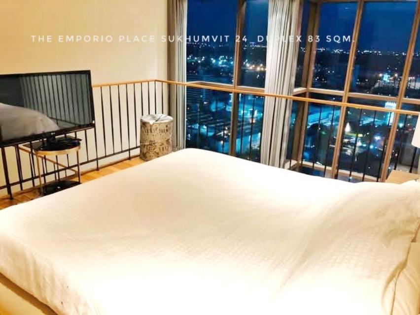 ให้เช่า คอนโด Duplex unit high floor river view ดิ เอ็มโพริโอ เพลส 83 ตรม. 1 bedroom in Sukhumvit 24 near BTS Phrompong 5