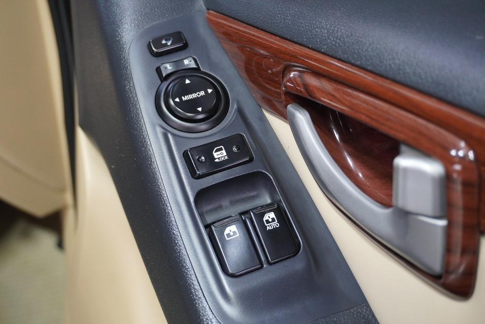 รหัสรถ JRS5060 Hyundai Grand Starex 2016 รูปที่ 16