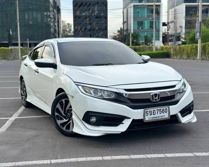 Honda Civic FC 1.8 EL เกียร์ Auto สีขาว ปี2018 รหัส QT7560