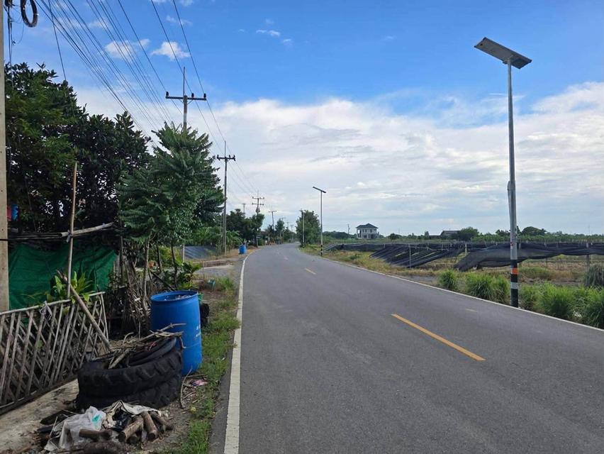 ขายด่วนที่ดินใกล้ราชภัฏสวนสุนันทา 3 ไร่ ติดถนนลาดยางสาธารณะ ต.ลานตากฟ้า อ.นครชัยศรี จ.นครปฐม 11