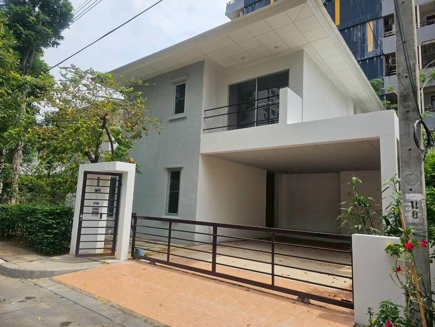 ขาย โนเบิลทารา งามวงศ์วาน 96 ตารางวา 3 ห้องนอน  4ห้องน้ำ ถือกระเป๋าเข้าอยู่ได้เลย เจ้าของขายเอง สนใจติดต่อ 086-8303315 3