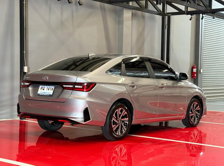 2024 TOYOTA YARIS ATIVE 1.2 PREMIUM รถมือเดียวป้ายแดง รถวิ่งน้อยเพียง 30,000 กม รถเข้าศูนย์ตามระยะ รถไม่เคยมีอุบัติเหตุครับ รูปที่ 3