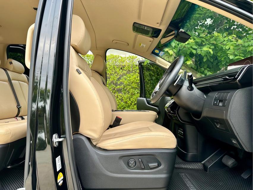 Hyundai Staria 2.2 Diesel SEL 8AT ปี 2022  เลขไมล์ 9x,xxx km. วารันตีศูนย์ยาวๆ 5ปี 19