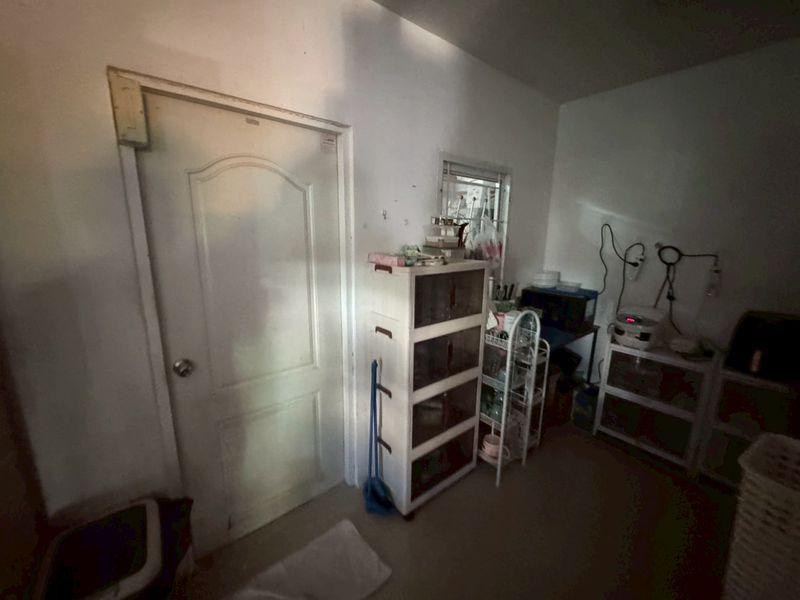 ขายทาวน์โฮม 2 ชั้น,เนื้อที่ 38.2 ตรว. หมู่บ้านนิรันดร์วิลล์ 8 ถนนเฉลิมพระเกียรติ ร.9 ซอย 28 แยก 4 แขวงหนองบอน เขตประเวศ จังหวัดกรุงเท 13