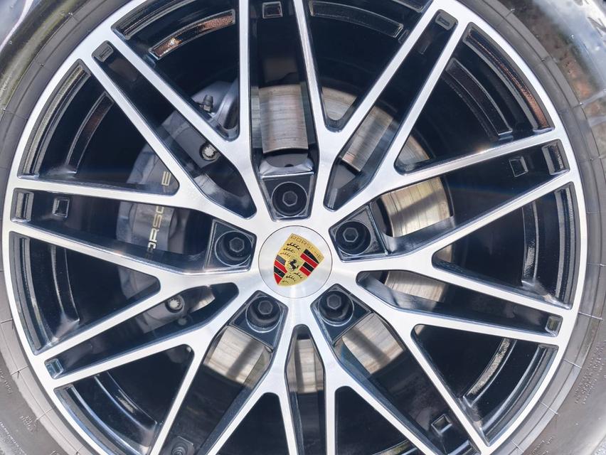 รหัสรถ KPV53 2024 จด 25 Porsch Cayenne Coupe  Platinum Edition 6