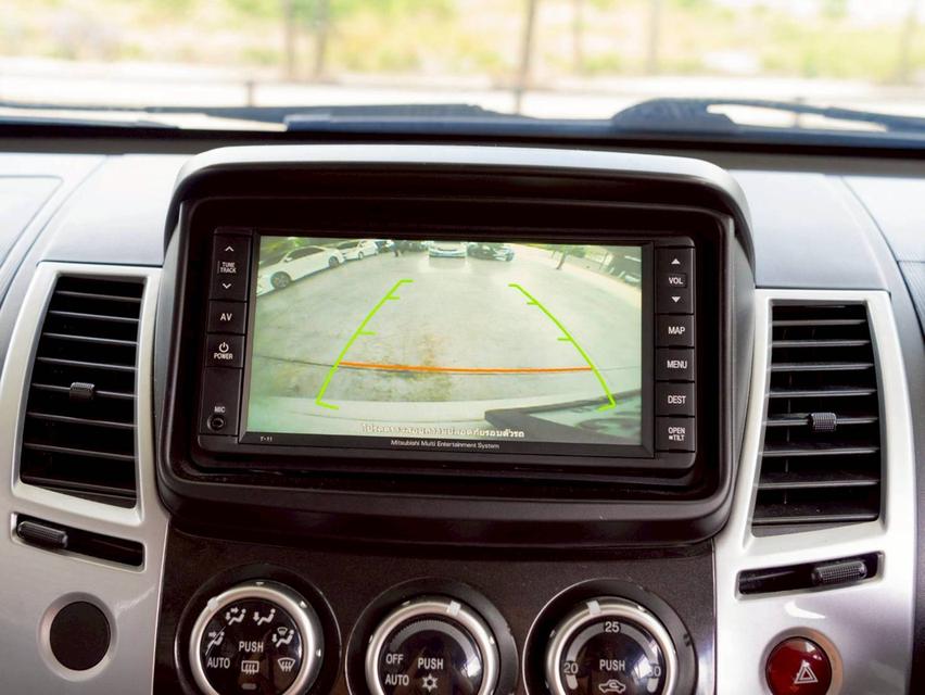Mitsubishi Pajero 2.5 GT Sport ปีจด 2015 9