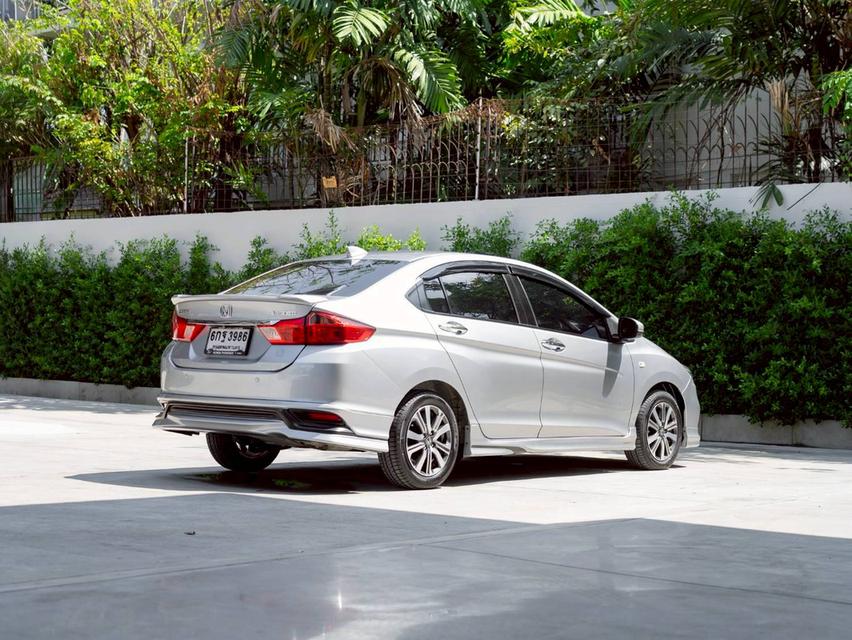 Honda city 1.5 V+ ปี 2017 รถสวย เจ้าของเดียว ไม่มีประวัติชนไม่ใช่รถน้ำท่วม รูปที่ 2