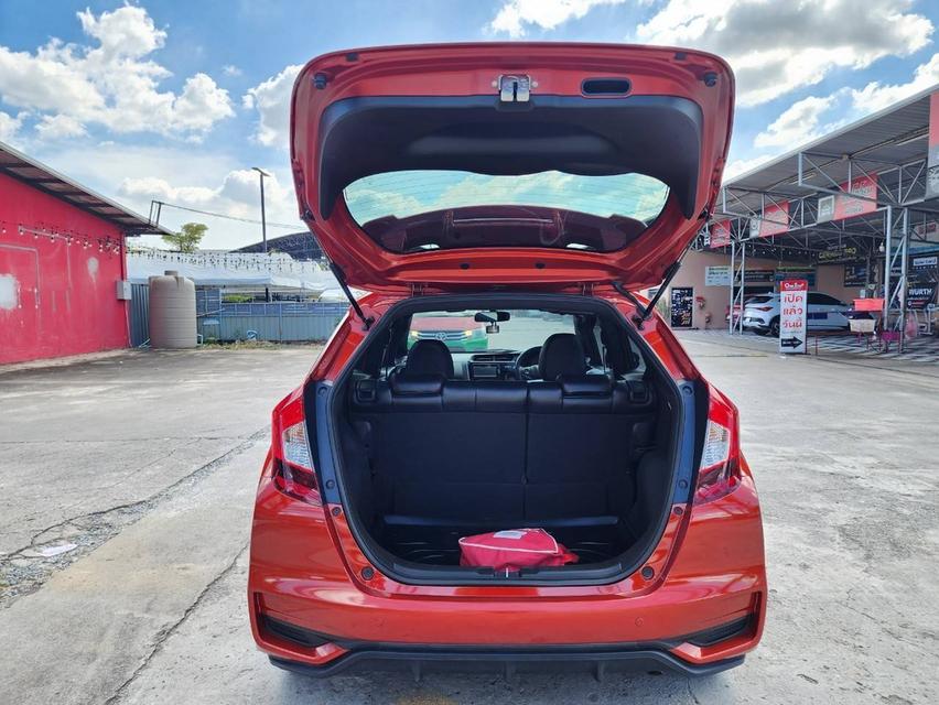 ขาย Honda Jazz 1.5RS ปี19 13