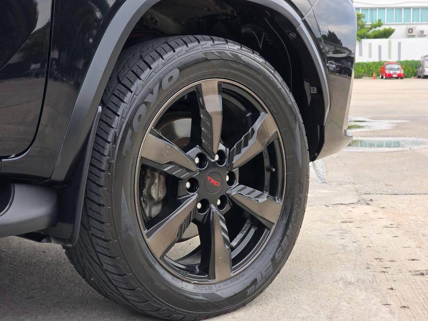 รหัสรถ PEAT626 💎 TOYOTA FORTUNER 2.8 TRD Sportivo ปี 2017 รูปที่ 4