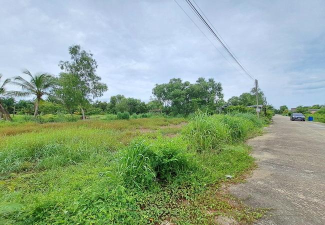 ขายที่ดิน คลอง 13 หมู่บ้านสมหวังการ์เด้น เนื้อที่ 75.70 ตร.ว. ถนนคอนกรีต น้ำไฟเข้าถึง 7