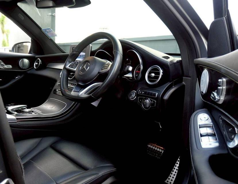 2018 Benz GLC 250d AMG เทา 8