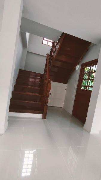 ขายบ้านเดี่ยวมือสอง โครงการ มณียา 4 (Maneeya4) แบรนด์ Property Perfect เนื้อที่ 54 ตร.ว. ใกล้รถไฟฟ้าสายสีม่วงสถานีบางรักน้อยท่าอิฐ และสถานีไทรม้า 6