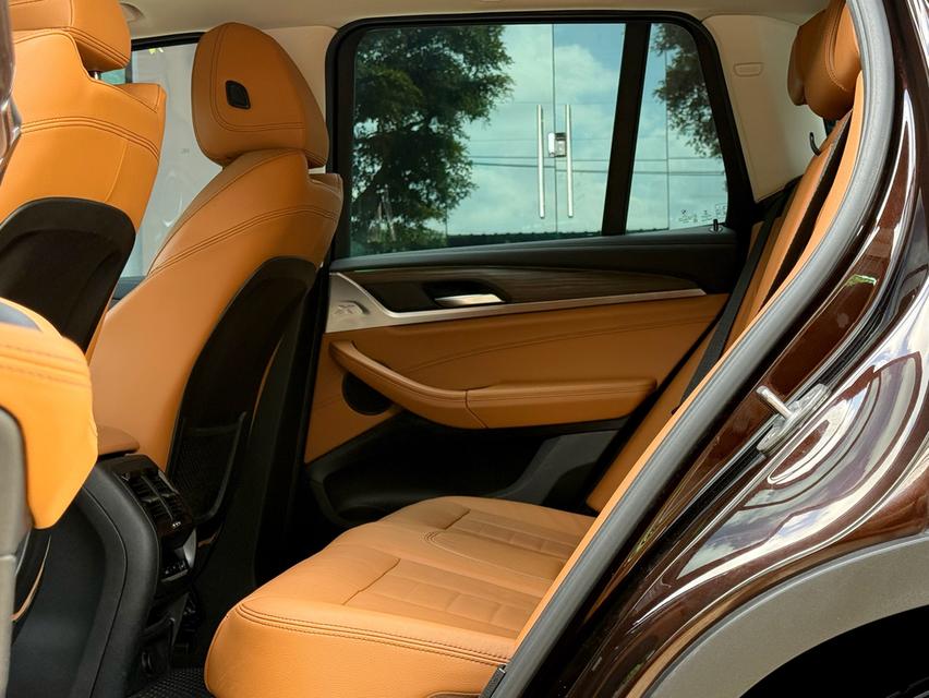 2020 BMW X3 20D G01 รถมือเดียวป้ายแดง รถวิ่งน้อย เข้าศูนย์ทุกระยะ รถมีSI Package และ Extended warranty เหลืออีกนานครับ รถไม่เคยมีอุบัติเหตุครับ 13