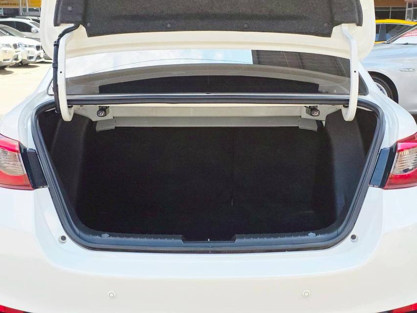 รหัสรถ SEZ4758 📞 Mazda 2 1.3 C (4 ประตู Sedan) เกียร์ ออโต้ เบนซิน สี ขาว ปี 2022 7