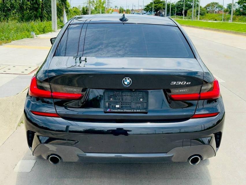 (แจ้งรหัสรถ YO7755) 🚩 BMW 330e M SPORT G20 LCI ปี 2022 จด 2023 รูปที่ 7