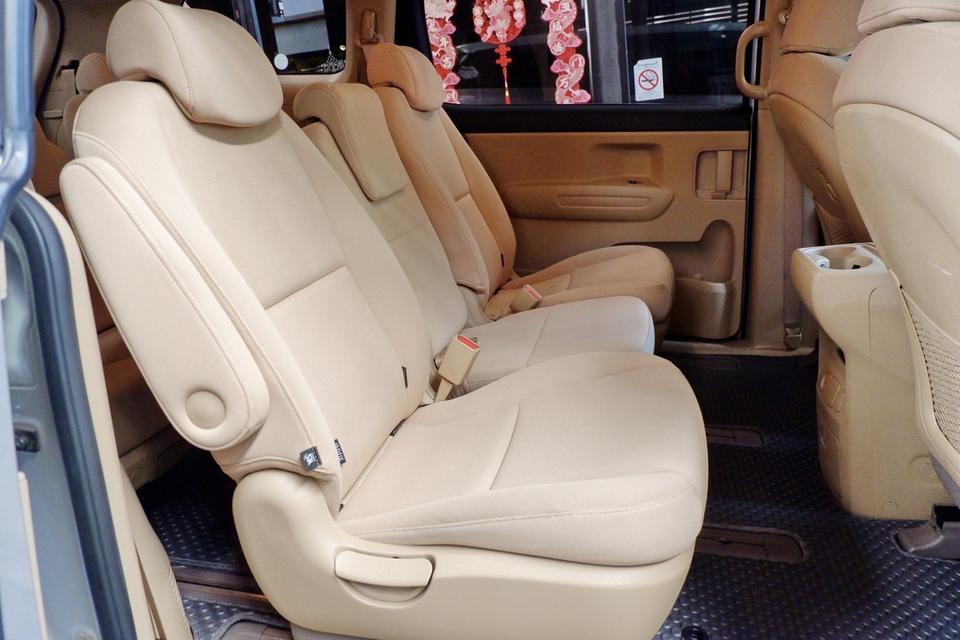 KIA GRAND CARNIVAL 2.2 LX ปี 2015 การันตีไมล์แท้ 58,xxx KM. 14