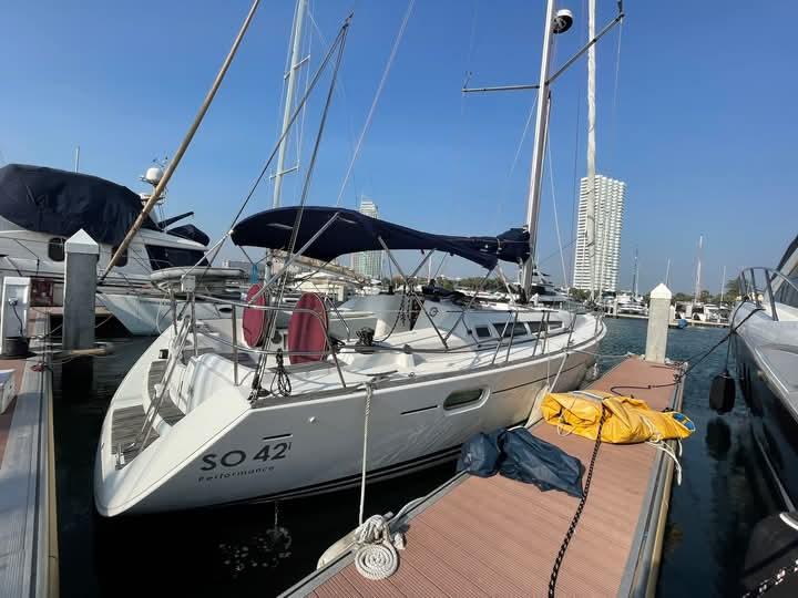 เรือใบ 2009 Jeanneau SUN ODYSSEY 42I PERFORMANCE 